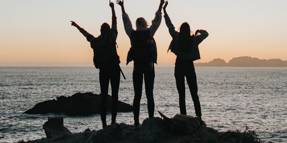 ¿San Valentín sin pareja? ¡Celebra San Solterín con amigos o contigo mismo!