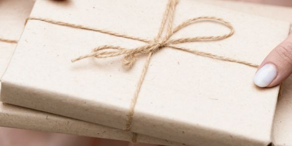 Cómo regalar un libro de forma original y dedicarlo