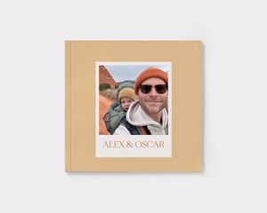 Álbum cuadrado mediano de tapa blanda