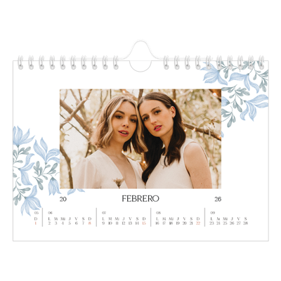 Calendario personalizado A5 — Romance en blanco y azul [Febrero]
