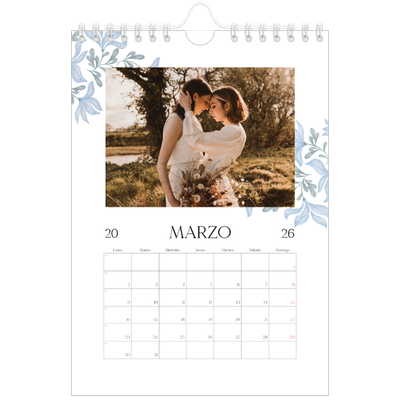Calendario personalizado A5 — Romance en blanco y azul [Marzo]
