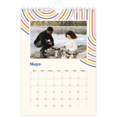 Calendario personalizado A5 — Líneas retro [portada]