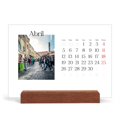 Calendario de mesa con base de madera - apaisado  — Mi diario de viaje [Abril]