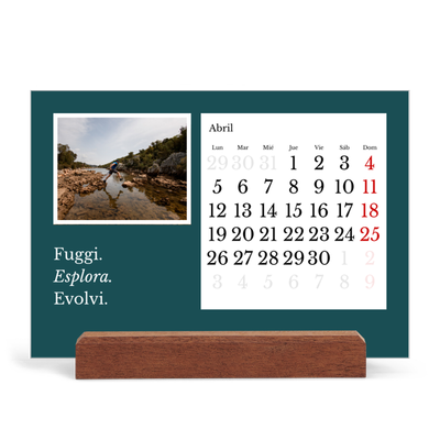 Calendario de mesa con base de madera - apaisado  — Tierra editorial [Abril]
