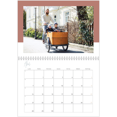 Calendario personalizado doble A4 — Marcos de la tierra [Abril]