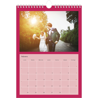 Calendario personalizado A4 — Brillante y llamativo [Febrero]