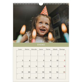 Calendario personalizado A3 — Capítulos pastel