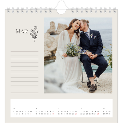 Calendarios Cuadrados — Iniciales en flor [Marzo]