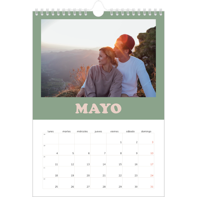 Calendario personalizado A4 — Marcos retro [portada]