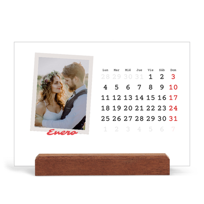Calendario de mesa con base de madera - apaisado  — Firmado en carmín [Enero]