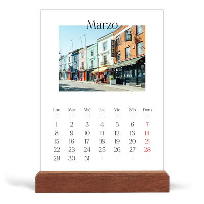 Calendario de mesa con base de madera - vertical  — Mi diario de viaje [Marzo]