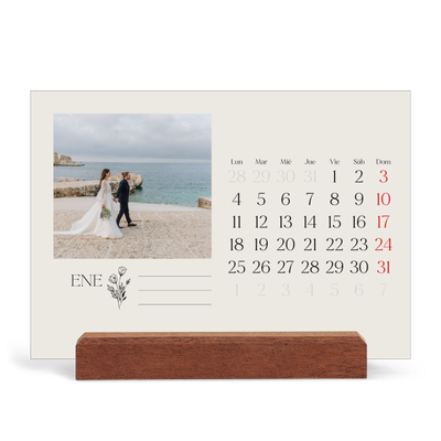 Calendario de mesa con base de madera - apaisado  — Iniciales en flor [Enero]
