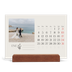 Calendario de mesa con base de madera - apaisado  — Iniciales en flor [Enero]
