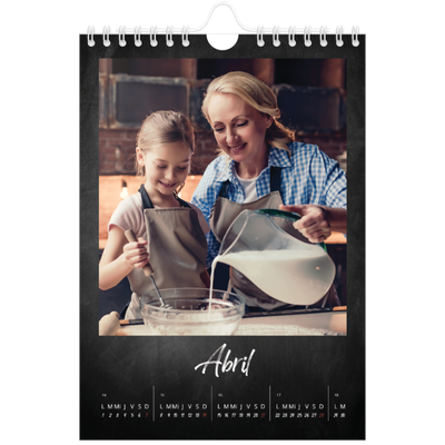 Calendario personalizado A5 — Estilo de pizarra [Abril]