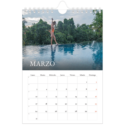 Calendario personalizado A5 — Serif sencillo [Marzo]