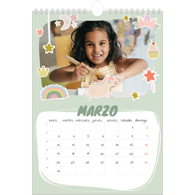 Calendario personalizado A4 — Unicornio arcoíris [Marzo]