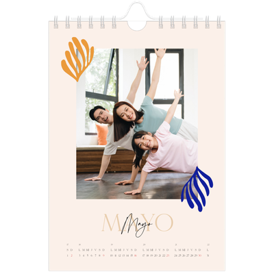 Calendario personalizado A5 — Coral minimalista [Mayo]