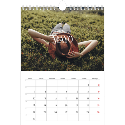 Calendario personalizado A4 — Escapada infinita [Mayo]