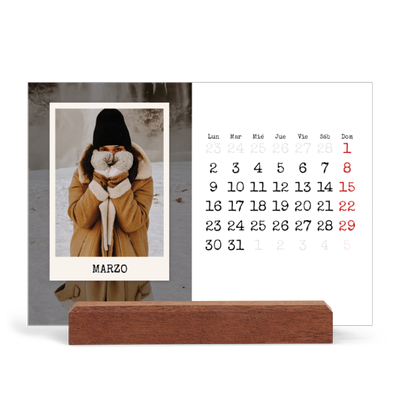 Calendario de mesa con base de madera - apaisado  — La edición de retratos [Marzo]