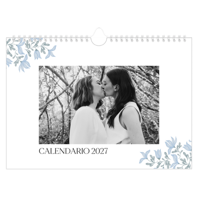 Calendario A4 horizontal — Romance en blanco y azul [portada]
