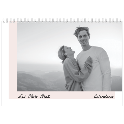 Calendario personalizado doble A4 — Pantallas de color [portada]