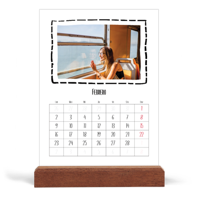 Calendario de mesa con base de madera - vertical  — Momentos en retro [Febrero]