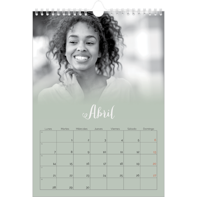 Calendario personalizado A4 — Verde bruma [Abril]