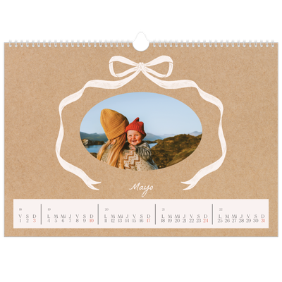 Calendario A3 horizontal — Papel kraft y lazo [portada]