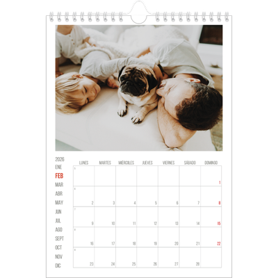 Calendario personalizado A4 — Reflejos rojos [Febrero]