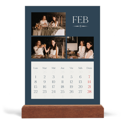 Calendario de mesa con base de madera - vertical  — Pizarra y caligrafía [Febrero]