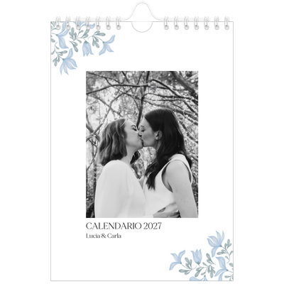Calendario personalizado A5 — Romance en blanco y azul [portada]
