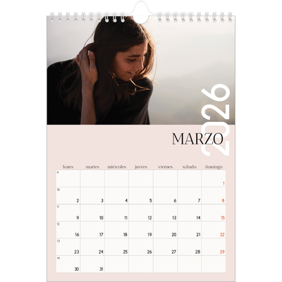 Calendario personalizado A4 — Texto superpuesto [Marzo]