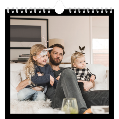 Calendarios Cuadrados — Margen negro [portada]