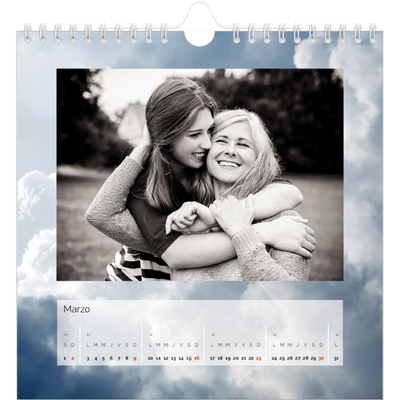 Calendarios Cuadrados — Paisaje de nubes [Marzo]