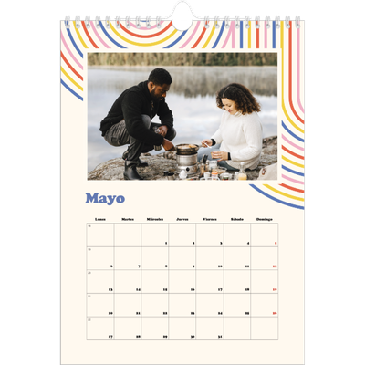 Calendario personalizado A4 — Líneas retro [portada]