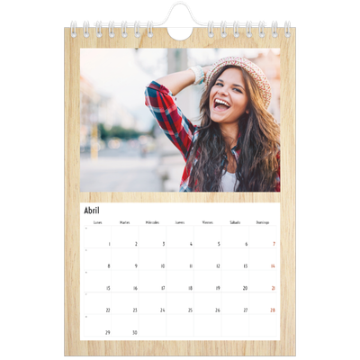Calendario personalizado A5 — Madera [Abril]