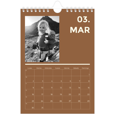 Calendario personalizado A5 — Contemporáneo atrevido [Marzo]
