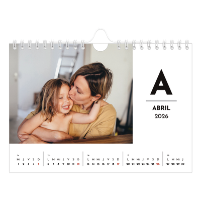 Calendario personalizado A5 — Letra destacada [Abril]