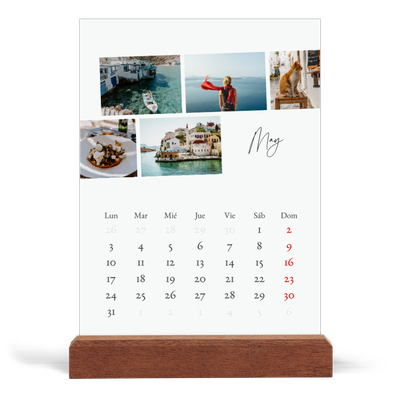 Calendario de mesa con base de madera - vertical  — Descanso de la ciudad [portada]