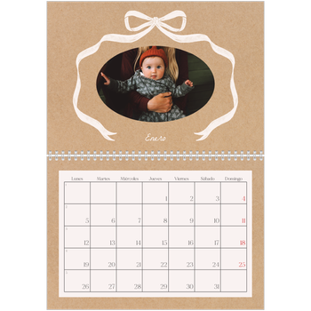 Calendario personalizado A4 doble — Papel kraft y lazo