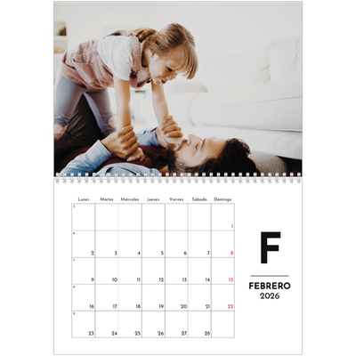 Calendario personalizado doble A4 — Letra destacada [Febrero]