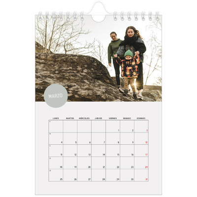 Calendario personalizado A5 — Pegatina de foto [Marzo]