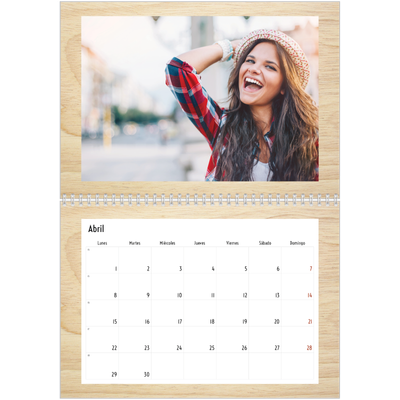 Calendario personalizado doble A4 — Madera [Abril]