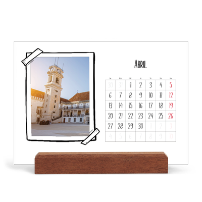 Calendario de mesa con base de madera - apaisado  — Momentos en retro [Abril]