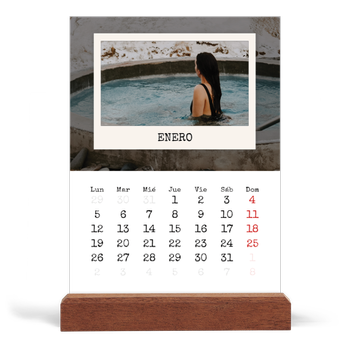 Calendario de mesa con base de madera - vertical — La edición de retratos
