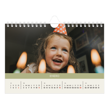 Calendario personalizado A5 horizontal — Capítulos pastel