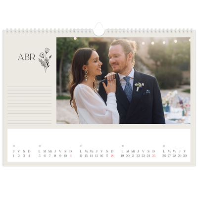 Calendario A3 horizontal — Iniciales en flor [Abril]