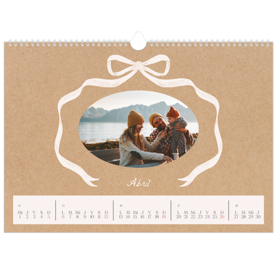 Calendario A3 horizontal — Papel kraft y lazo [Abril]