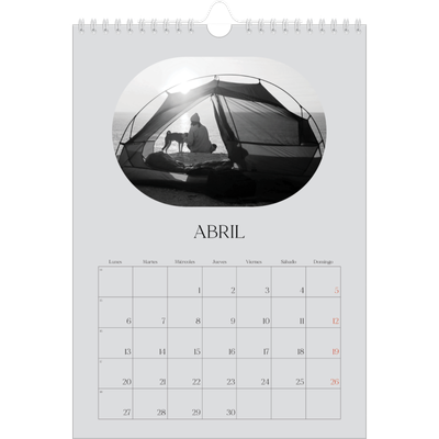 Calendario personalizado A4 — Ruta de aventuras [Abril]