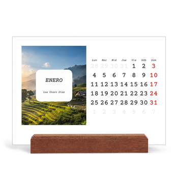 Calendario de mesa con base de madera - apaisado — La historia completa